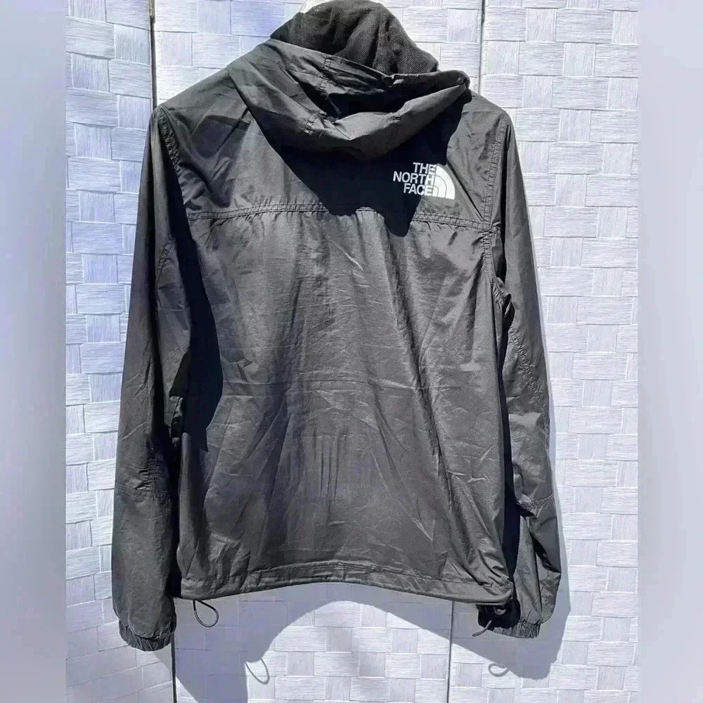 The North Face Men’s Size Small Black Hydrenaline Wind Jacket Good Condition